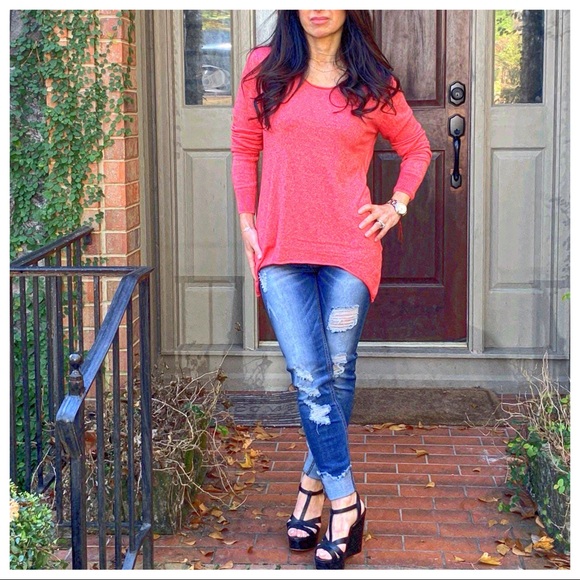 ✨LAST ONE✨PARIS✨CHIC sparkly chic Holiday sweater - Picture 3 of 8